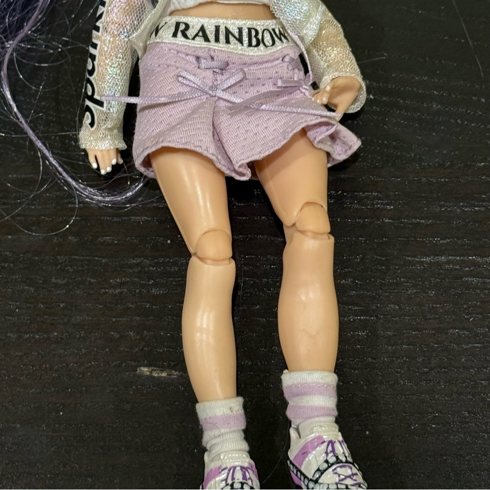 Rainbow High Cheer Violet Willow Fashion Doll – Purple Hair, Great Condition - Picture 5 of 11